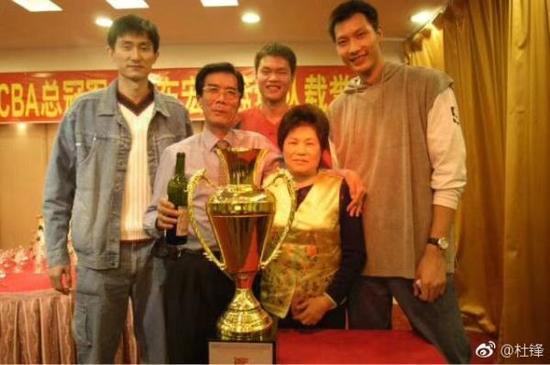 如何利用智能娱乐设备创建有趣的篮球训练挑战_1